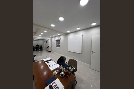 Casa à venda com 3 quartos, 150m² em Vila Cordeiro, São Paulo