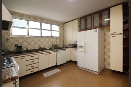 Casa à venda com 4 quartos, 390m² em Planalto Paulista, São Paulo