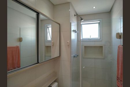 Apartamento à venda com 87m², 3 quartos e 2 vagas Apartamento à venda com 87m², 3 quartos e 2 vagasBanheiro da suíte 2