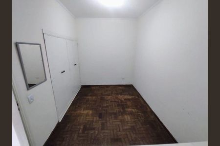 Casa à venda com 4 quartos, 1525m² em Vila Liviero, São Paulo