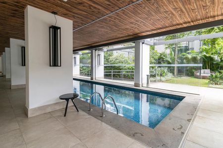 Studio à venda com 30m², 1 quarto e sem vaga Studio à venda com 30m², 1 quarto e sem vagaÁrea comum - Piscina
