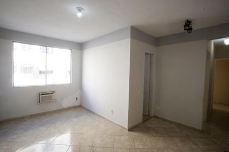 Sala de apartamento à venda com 2 quartos, 50m² em Pechincha, Rio de Janeiro