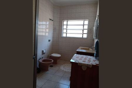 Casa à venda com 3 quartos, 240m² em Mirandópolis, São Paulo