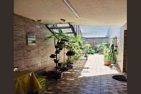 Casa à venda com 140m², 4 quartos e 2 vagas