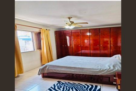 Casa à venda com 4 quartos, 140m² em Vila Mira, São Paulo