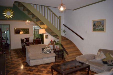 Casa à venda com 3 quartos, 170m² em Mirandópolis, São Paulo