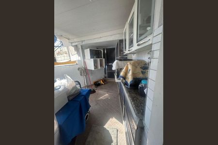 Casa à venda com 100m², 2 quartos e 2 vagas