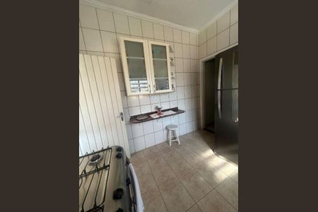 Casa à venda com 100m², 2 quartos e 2 vagas