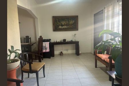 Casa à venda com 100m², 2 quartos e 2 vagas