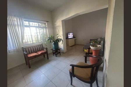 Casa à venda com 100m², 2 quartos e 2 vagas