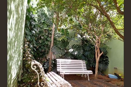 Casa à venda com 200m², 3 quartos e 6 vagas