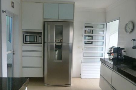 Casa à venda com 3 quartos, 200m² em Vila Moinho Velho, São Paulo