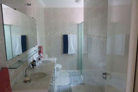 Casa à venda com 200m², 3 quartos e 6 vagas