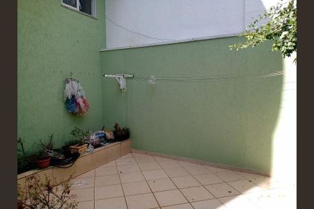 Casa à venda com 200m², 3 quartos e 6 vagas