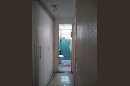 CORREDOR INTERNO de apartamento à venda com 2 quartos, 49m² em São Pedro, Osasco