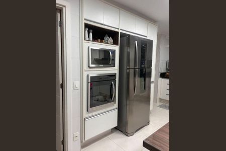Apartamento à venda com 191m², 3 quartos e 3 vagas