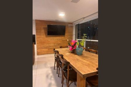 Apartamento à venda com 191m², 3 quartos e 3 vagas