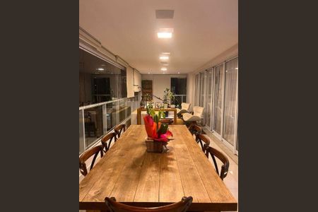 Apartamento à venda com 191m², 3 quartos e 3 vagas
