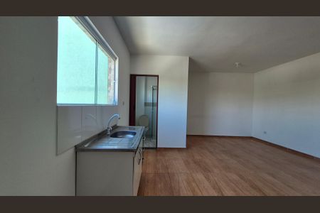 Cozinha  de kitnet/studio para alugar com 1 quarto, 35m² em Bangú, Santo André