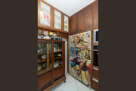 Casa à venda com 250m², 3 quartos e 1 vaga Casa à venda com 250m², 3 quartos e 1 vagaCozinha