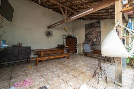 Casa à venda com 250m², 3 quartos e 1 vaga Casa à venda com 250m², 3 quartos e 1 vagaÁrea Externa