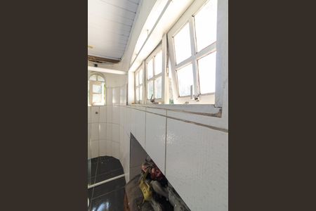 Casa à venda com 250m², 3 quartos e 1 vaga Casa à venda com 250m², 3 quartos e 1 vagaBanheiro 2