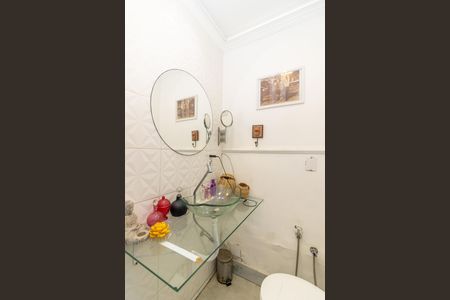 Casa à venda com 250m², 3 quartos e 1 vaga Casa à venda com 250m², 3 quartos e 1 vagaBanheiro 1
