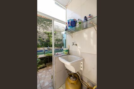 Casa à venda com 250m², 3 quartos e 1 vaga Casa à venda com 250m², 3 quartos e 1 vagaÁrea de Serviço