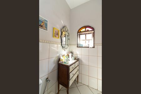 Casa à venda com 250m², 3 quartos e 1 vaga Casa à venda com 250m², 3 quartos e 1 vagaBanheiro da Suíte 1