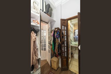 Casa à venda com 250m², 3 quartos e 1 vaga Casa à venda com 250m², 3 quartos e 1 vagaCloset da Suíte 2