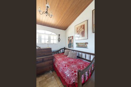 Casa à venda com 250m², 3 quartos e 1 vaga Casa à venda com 250m², 3 quartos e 1 vagaHall da Escada 2