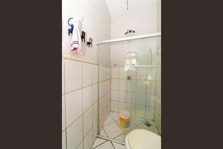 Casa à venda com 250m², 3 quartos e 1 vaga Casa à venda com 250m², 3 quartos e 1 vagaBanheiro da Suíte 1
