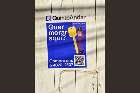 Casa à venda com 250m², 3 quartos e 1 vaga Casa à venda com 250m², 3 quartos e 1 vagaPlaquinha