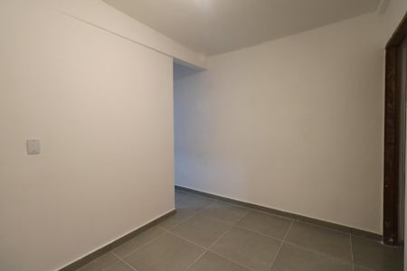 Sala de casa para alugar com 2 quartos, 55m² em Taboão, Diadema