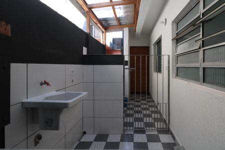 Casa para alugar com 55m², 2 quartos e sem vaga Casa para alugar com 55m², 2 quartos e sem vagaÁrea de Serviço