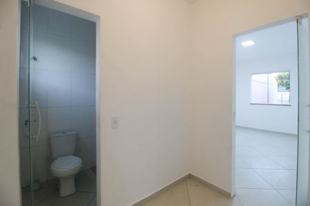 Casa para alugar com 84m², 2 quartos e 1 vaga Casa para alugar com 84m², 2 quartos e 1 vagaCorredor