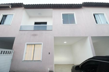 Casa para alugar com 84m², 2 quartos e 1 vaga Casa para alugar com 84m², 2 quartos e 1 vagaFachada