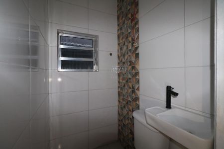 Banheiro de casa para alugar com 1 quarto, 40m² em Taboão, Diadema
