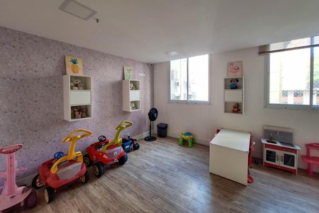 Apartamento à venda com 70m², 2 quartos e 1 vagaÁrea comum