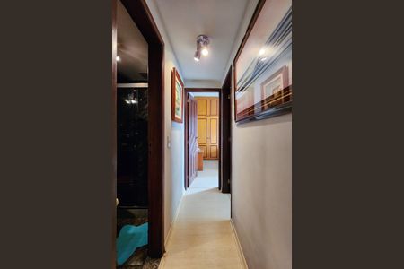 Apartamento à venda com 82m², 2 quartos e 1 vaga Apartamento à venda com 82m², 2 quartos e 1 vagaCorredor