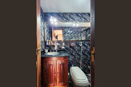 Apartamento à venda com 82m², 2 quartos e 1 vaga Apartamento à venda com 82m², 2 quartos e 1 vagaBanheiro da Suíte