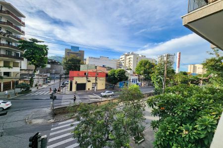 Apartamento à venda com 82m², 2 quartos e 1 vaga Apartamento à venda com 82m², 2 quartos e 1 vagaÁrea Comum