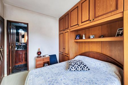 Apartamento à venda com 82m², 2 quartos e 1 vaga Apartamento à venda com 82m², 2 quartos e 1 vagaSuíte