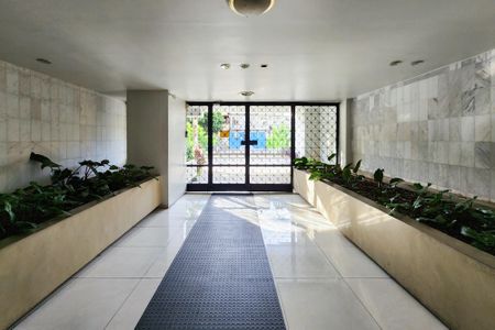 Apartamento à venda com 82m², 2 quartos e 1 vaga Apartamento à venda com 82m², 2 quartos e 1 vagaÁrea Comum