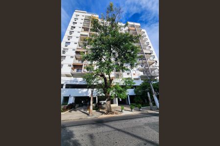 Apartamento à venda com 82m², 2 quartos e 1 vaga Apartamento à venda com 82m², 2 quartos e 1 vagaFachada do Condomínio