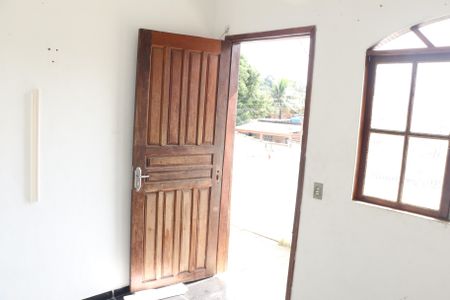 Sala de apartamento para alugar com 1 quarto, 32m² em Confidencia, Nova Iguaçu
