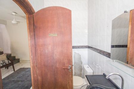 Casa à venda com 200m², 4 quartos e 1 vagaBanheiro 3