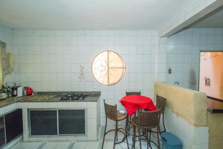 Casa à venda com 200m², 4 quartos e 1 vagaCozinha e Área de Serviço