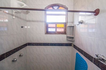 Casa à venda com 200m², 4 quartos e 1 vagaBanheiro 3