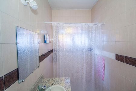 Casa à venda com 200m², 4 quartos e 1 vagaBanheiro 2